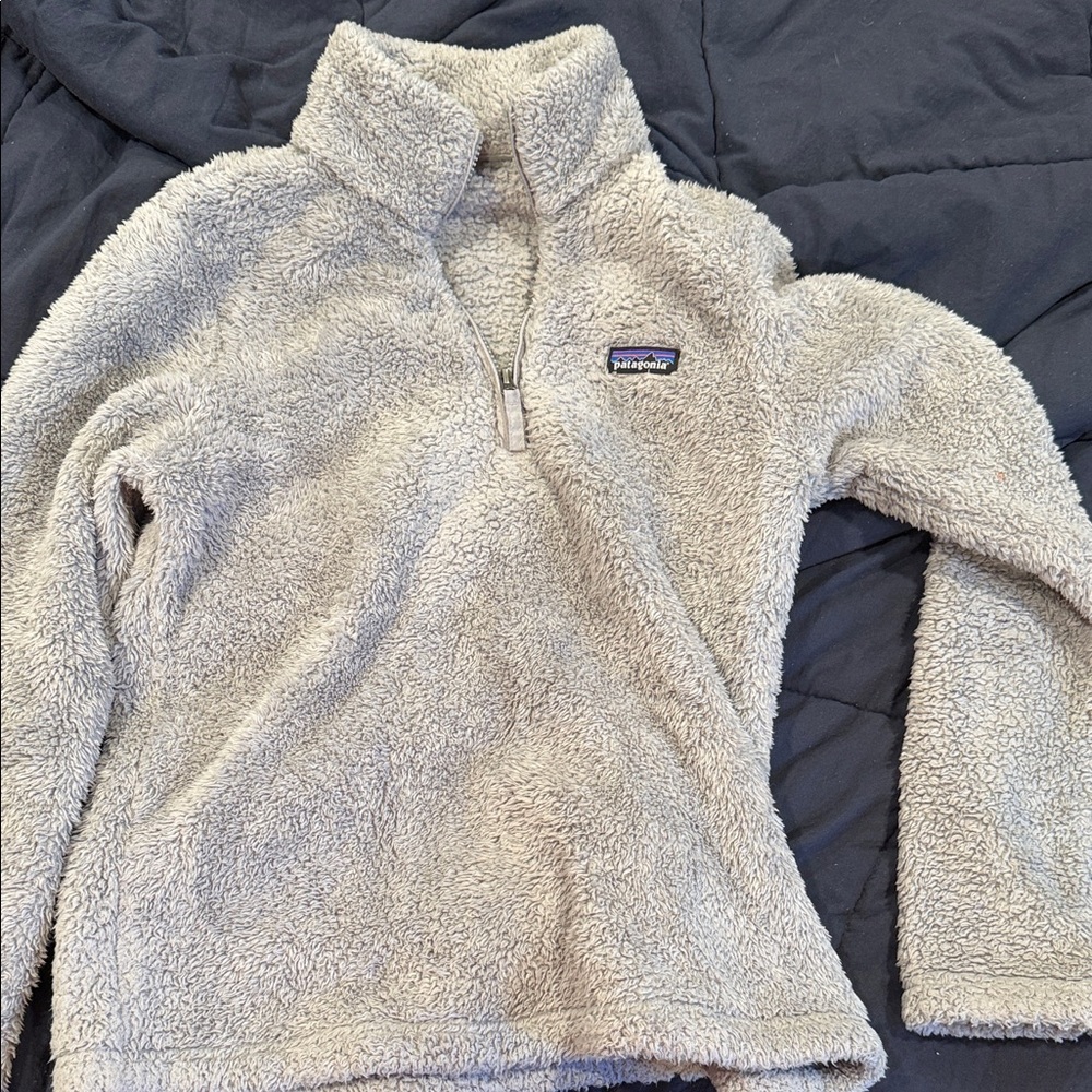 Patagonia Light Gray Fleece Jacket